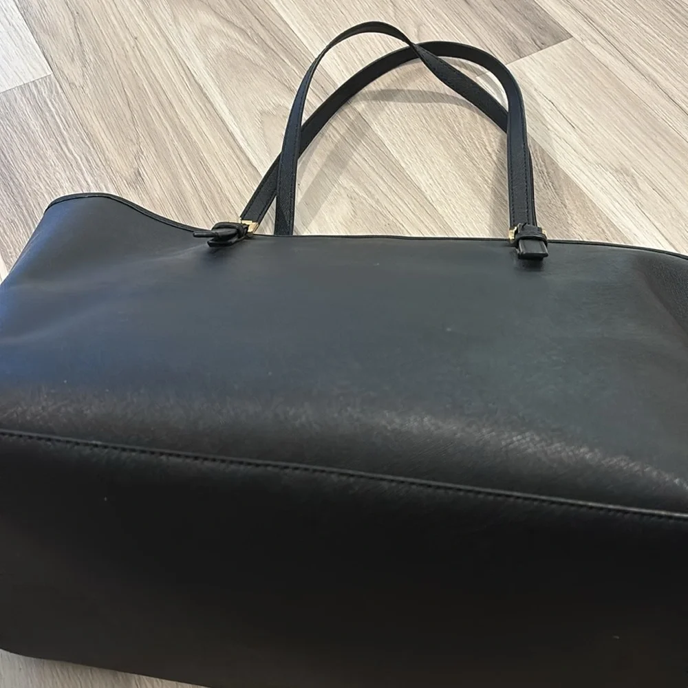 Michael Kors Jet Set Black‎ Saffiano Travel Tote Leather Bag